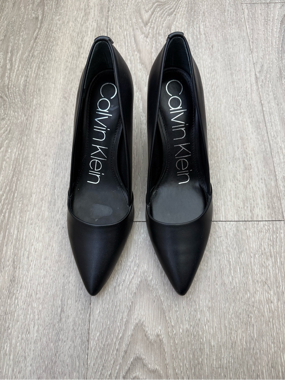 Calvin Klein Women's Black Saleen Pointed-Toe Pumps size 6.5 - Picture 2 of 6
